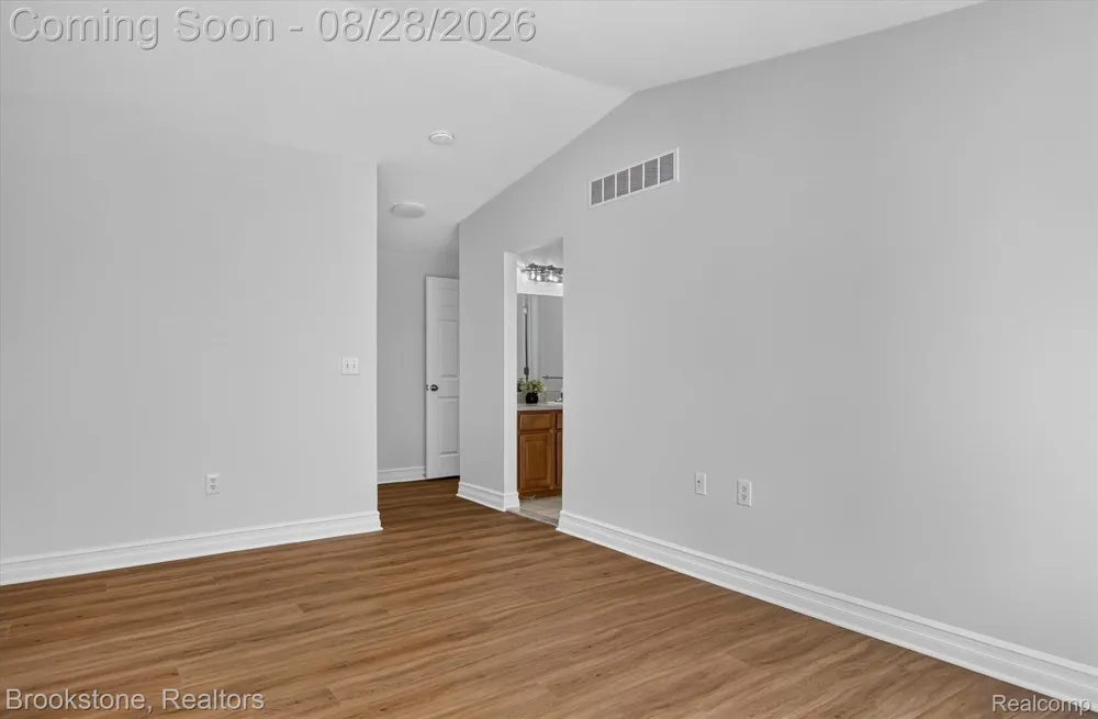 759 PAINT CREEK DRIVE Troy City, MI 48085