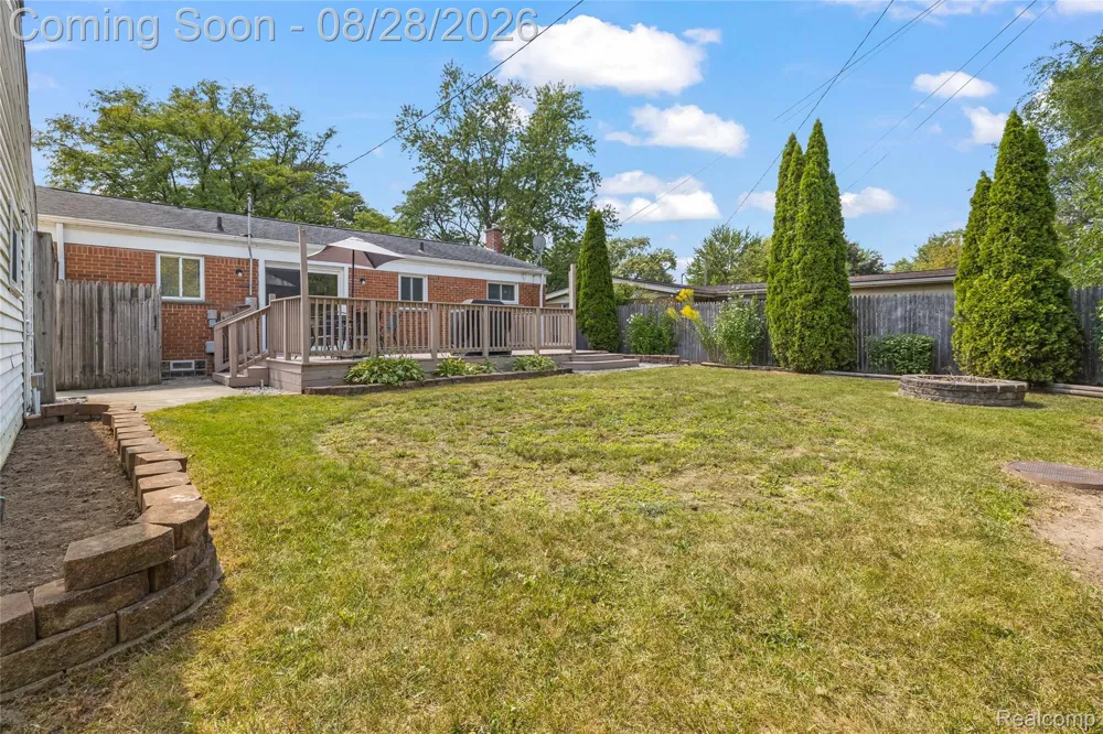 31528 Alabama Street Livonia City, MI 48150