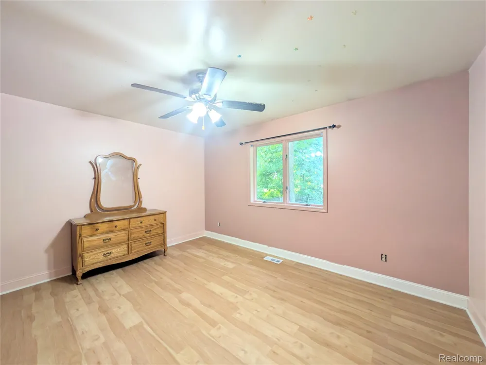 5251 Lin Hill Drive Mundy Township, MI 48473