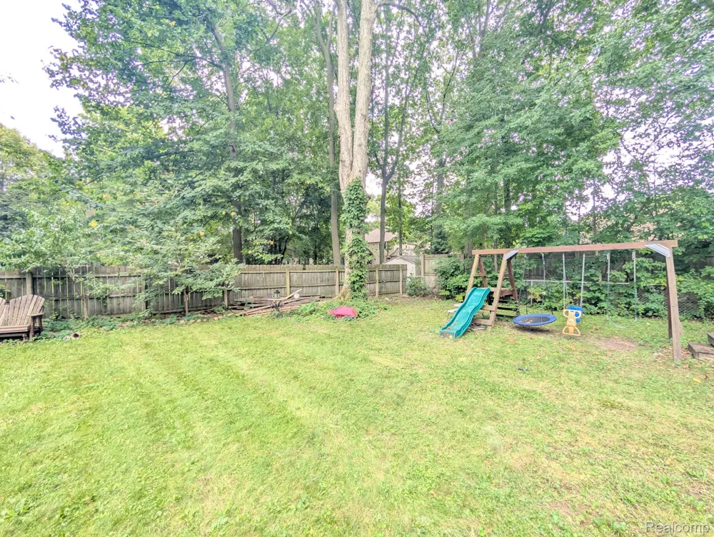 5251 Lin Hill Drive Mundy Township, MI 48473