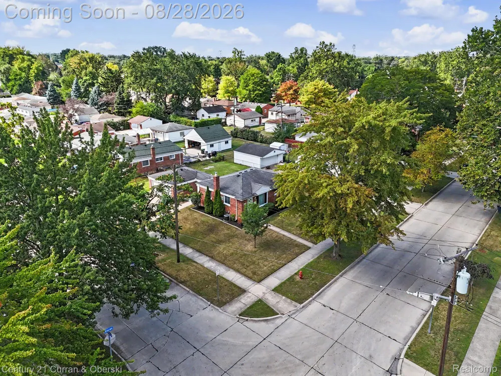22711 Hayes Street Taylor City, MI 48180