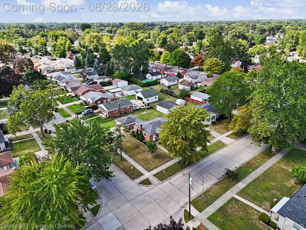22711 Hayes Street Taylor City, MI 48180