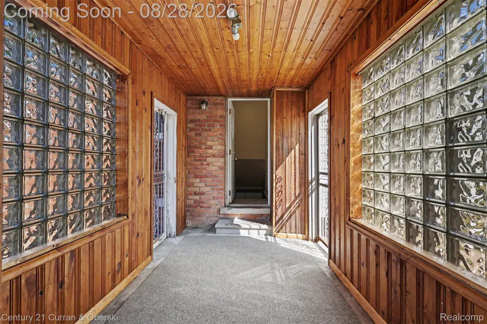 22711 Hayes Street Taylor City, MI 48180