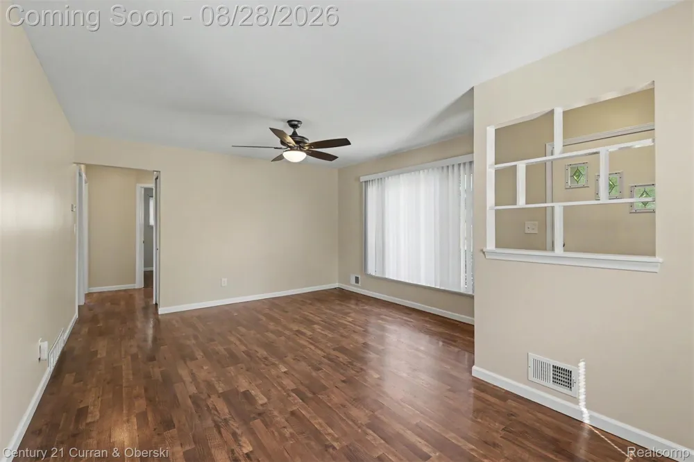 22711 Hayes Street Taylor City, MI 48180
