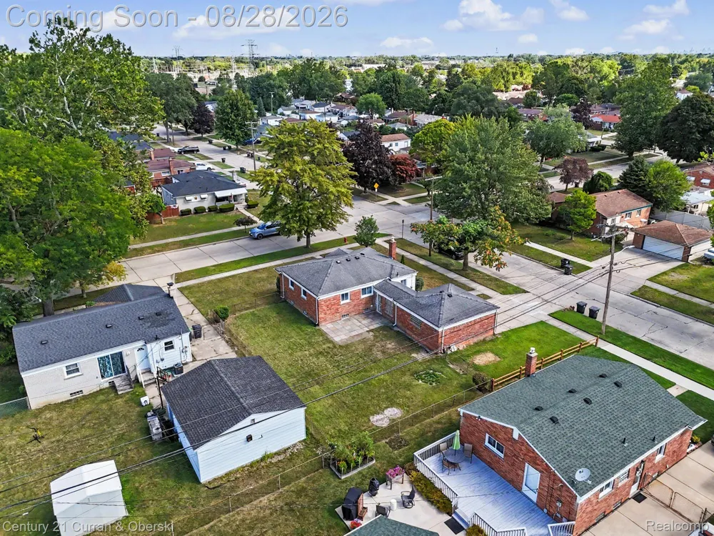 22711 Hayes Street Taylor City, MI 48180