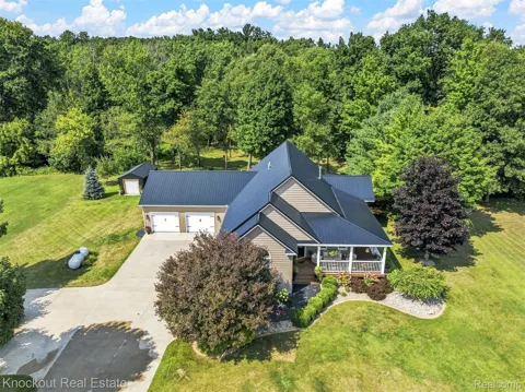 7578 Waters Edge Drive