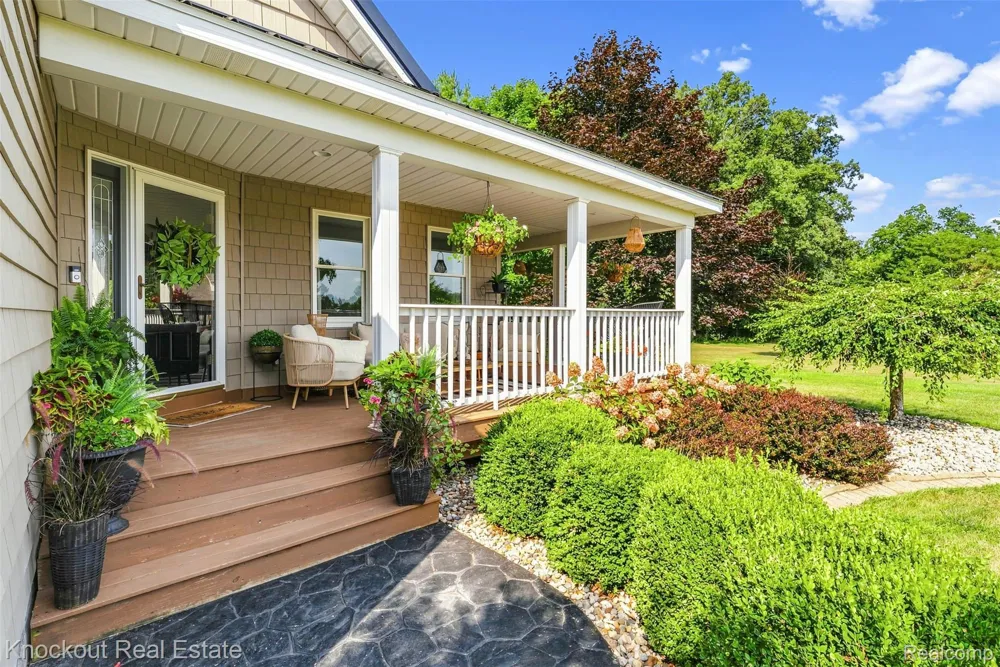 7578 Waters Edge Drive Tuscola Township, MI 48768
