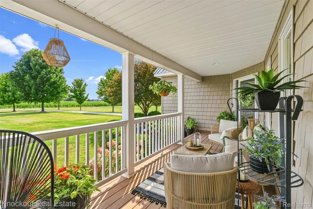 7578 Waters Edge Drive Tuscola Township, MI 48768