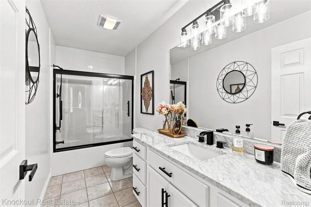 7578 Waters Edge Drive Tuscola Township, MI 48768