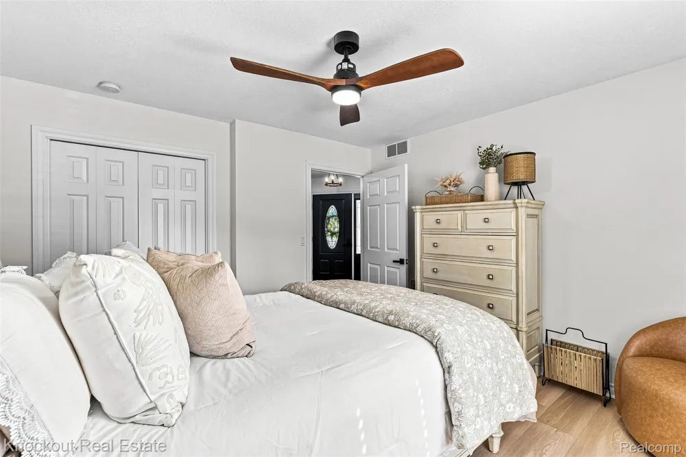 7578 Waters Edge Drive Tuscola Township, MI 48768