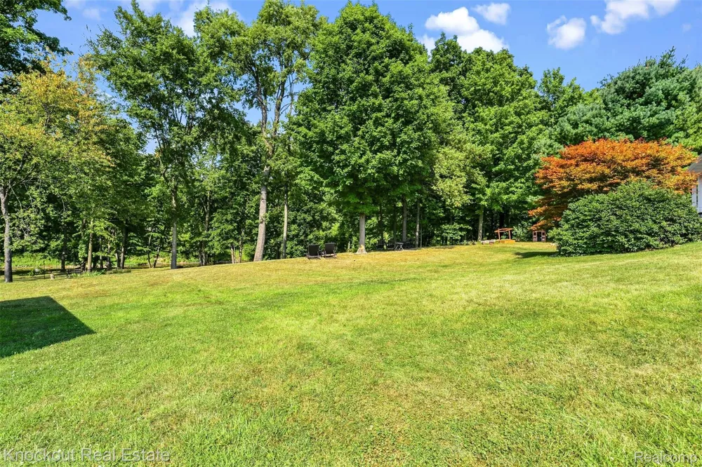 7578 Waters Edge Drive Tuscola Township, MI 48768