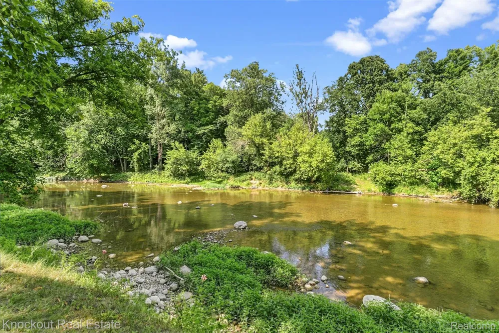 7578 Waters Edge Drive Tuscola Township, MI 48768