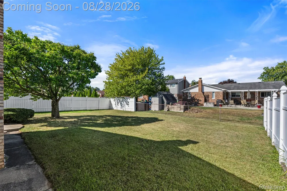 38653 Levisham Drive Clinton Charter Township, MI 48038