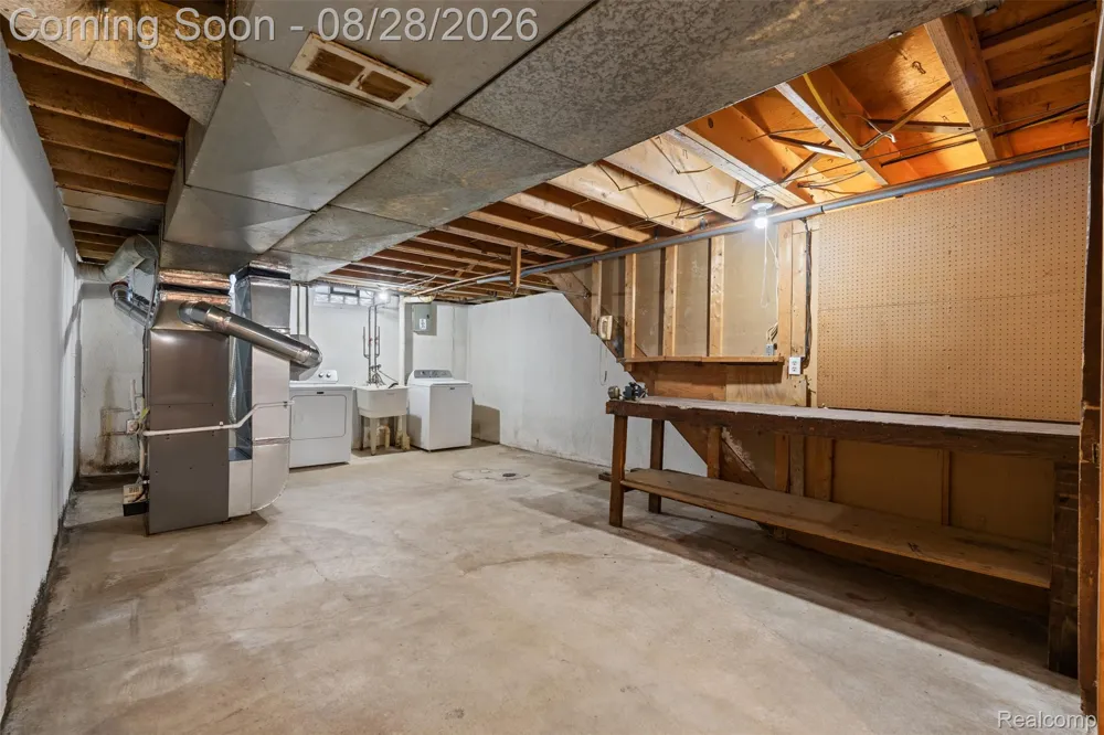 38653 Levisham Drive Clinton Charter Township, MI 48038