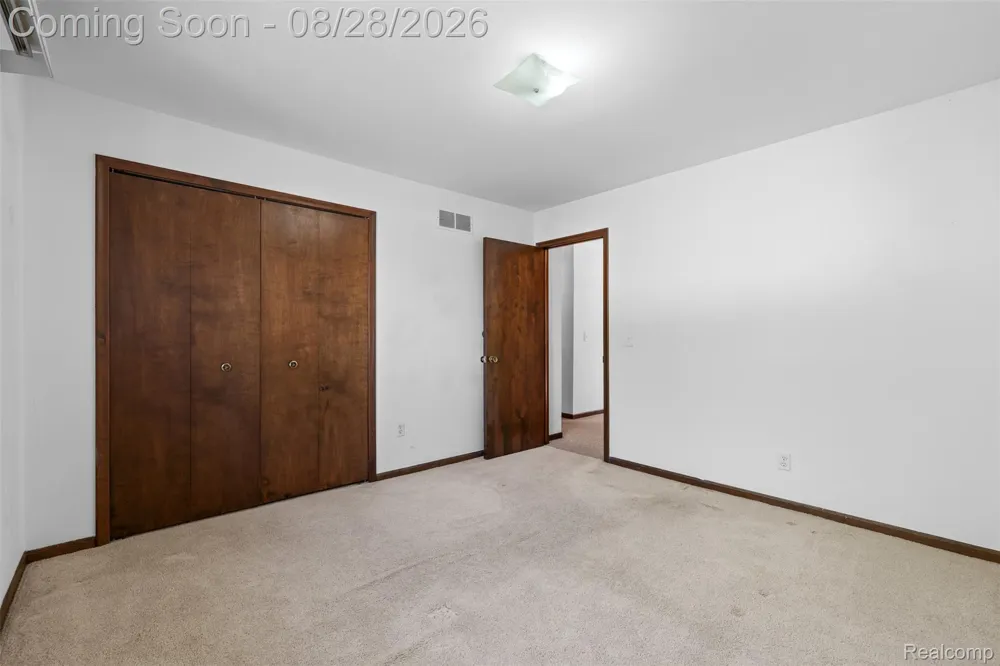 38653 Levisham Drive Clinton Charter Township, MI 48038
