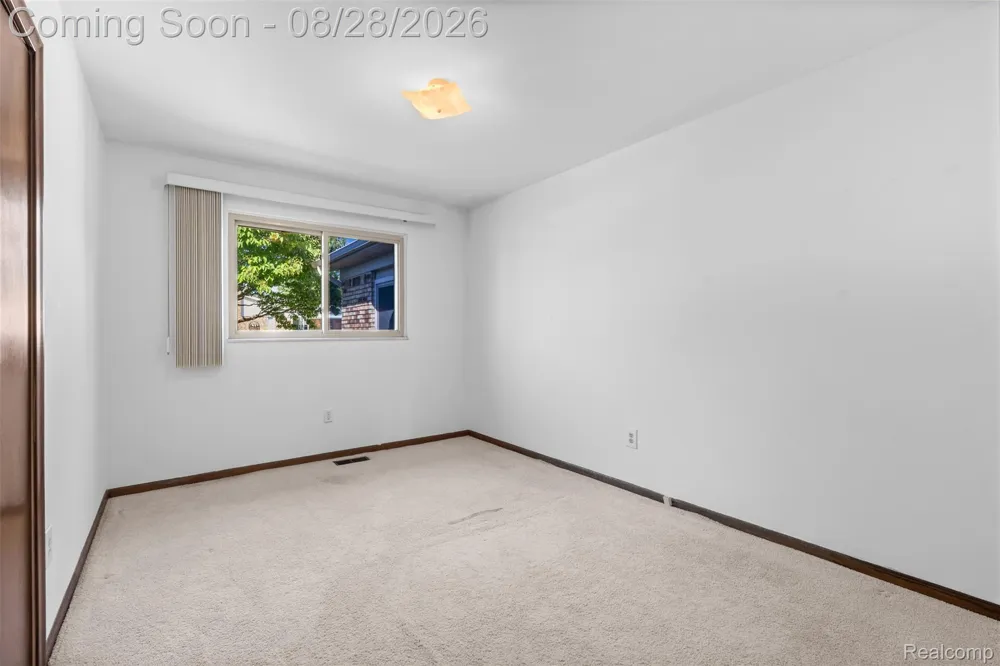 38653 Levisham Drive Clinton Charter Township, MI 48038
