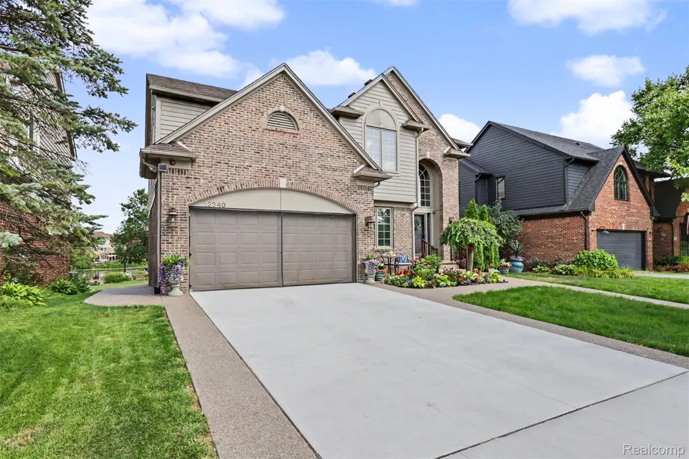 13340 Andover Drive Plymouth Charter Township, MI 48170