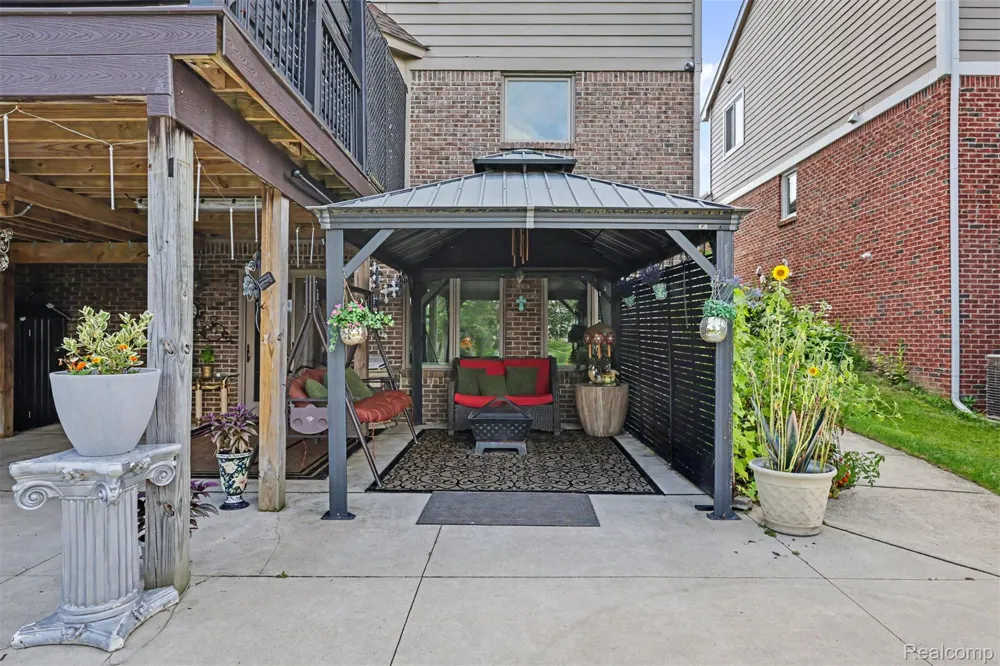 13340 Andover Drive Plymouth Charter Township, MI 48170