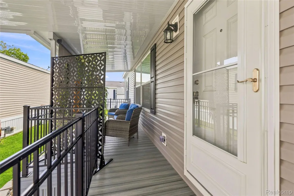 181 Highland Terrace White Lake Charter Township, MI 48386