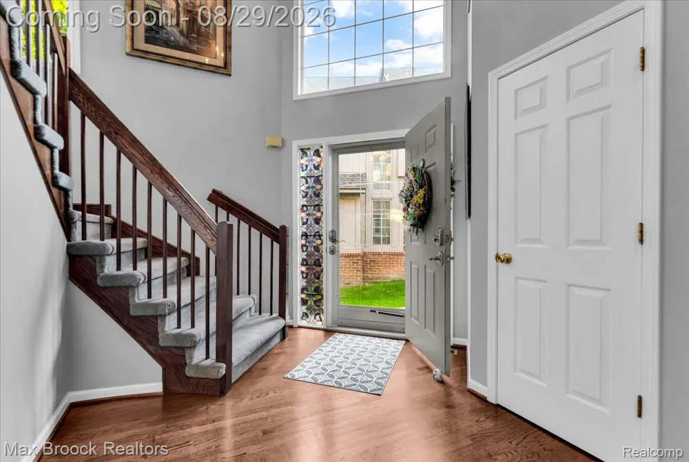54937 Winter Court Shelby Charter Township, MI 48316