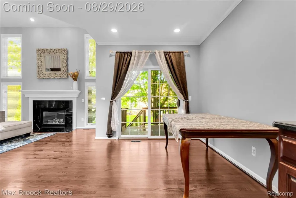 54937 Winter Court Shelby Charter Township, MI 48316