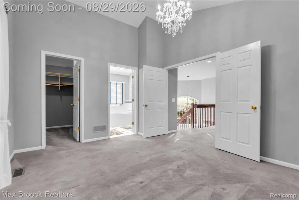 54937 Winter Court Shelby Charter Township, MI 48316
