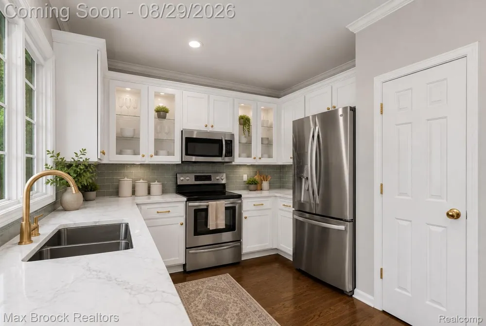 54937 Winter Court Shelby Charter Township, MI 48316