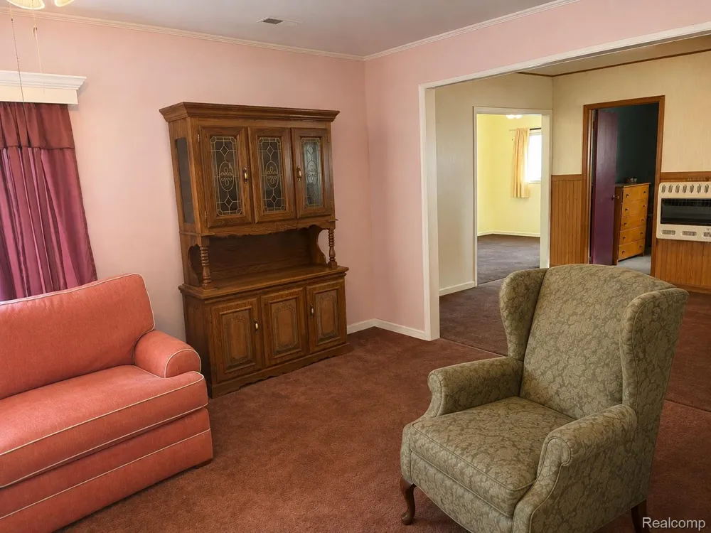 264 Helen Street Inkster City, MI 48141