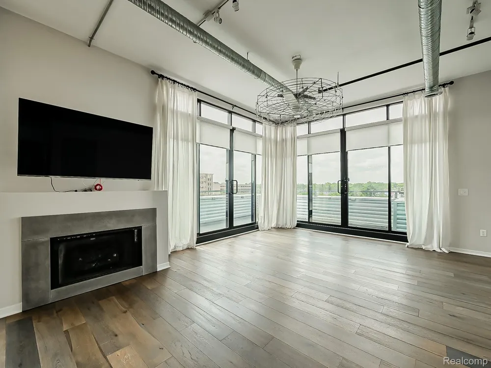 100 N Center Street #401 Royal Oak City, MI 48067