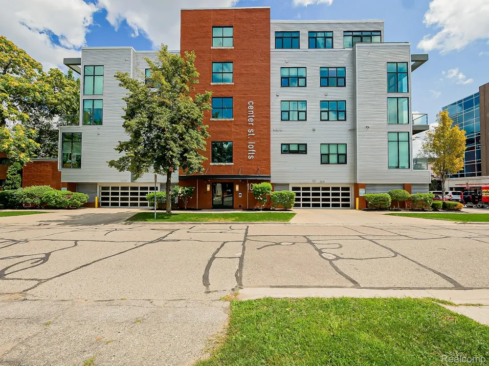 100 N Center Street #401 Royal Oak City, MI 48067