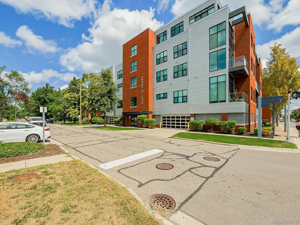 100 N Center Street #401 Royal Oak City, MI 48067