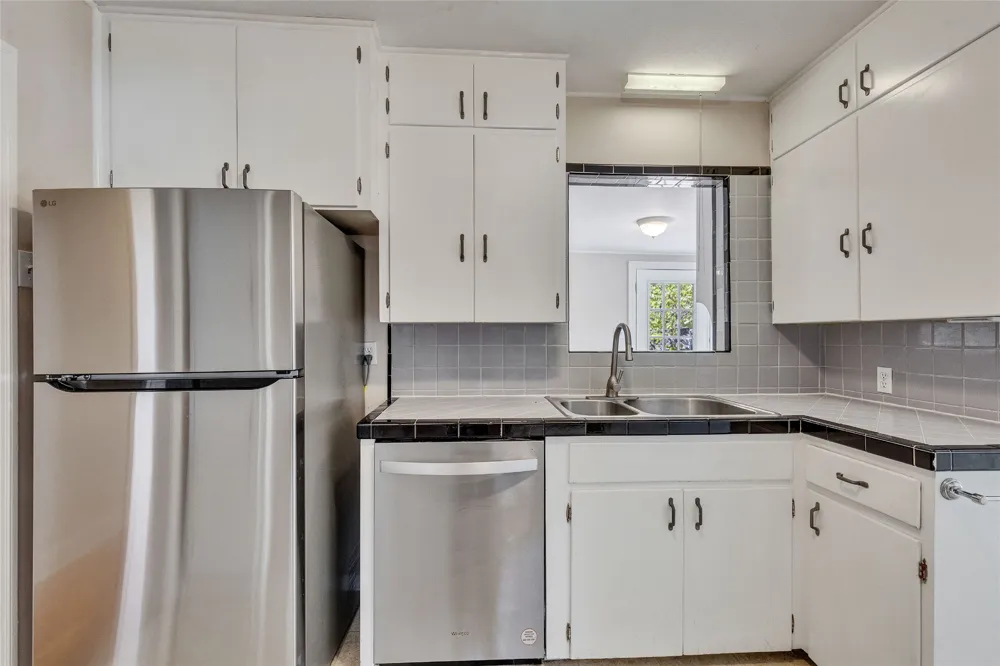 3810 Brookview Road Austin, TX 78722