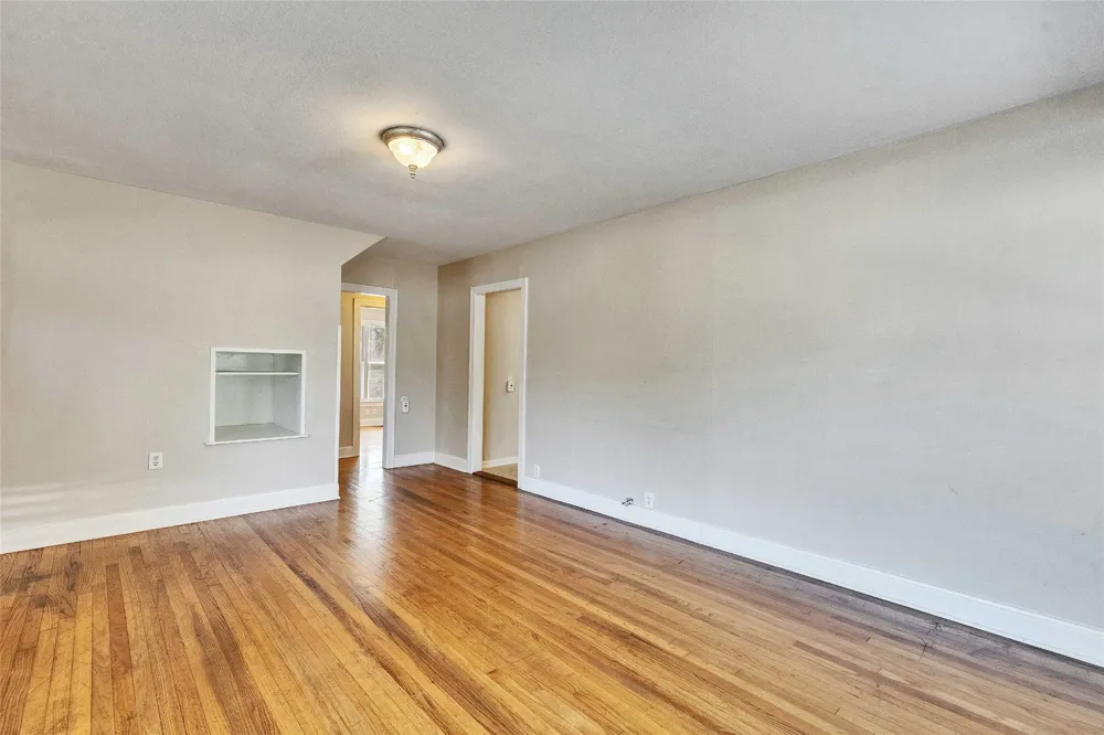 3810 Brookview Road Austin, TX 78722
