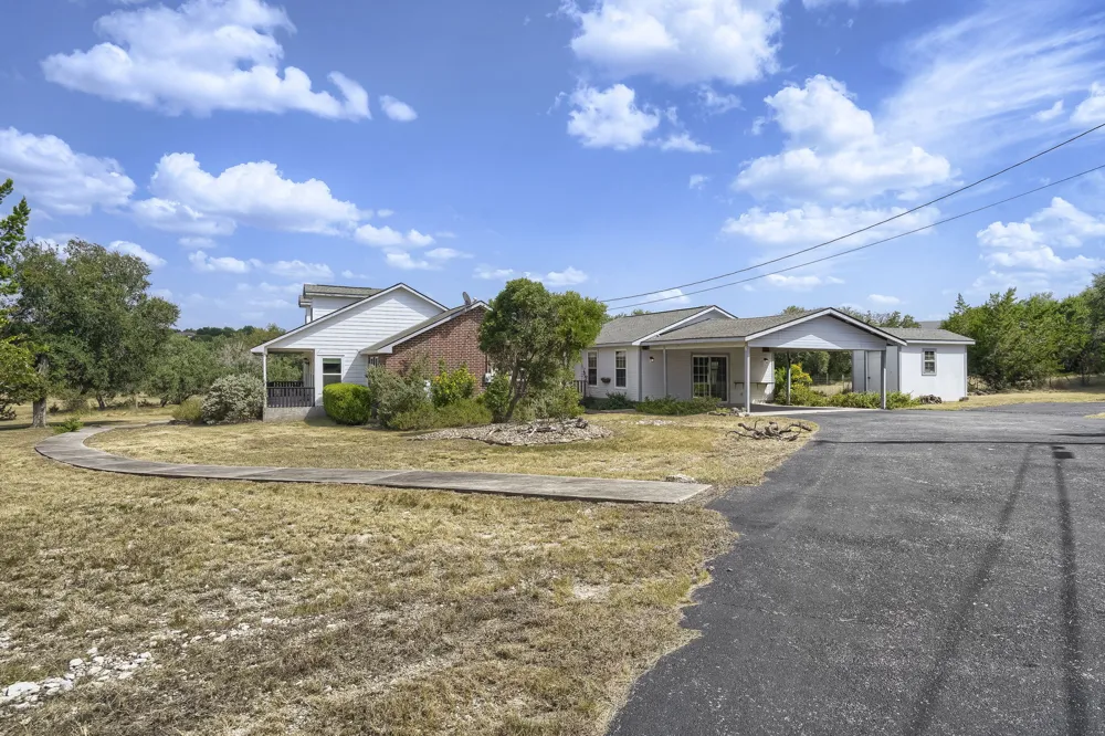 162 Arnold Drive Canyon Lake, TX 78133