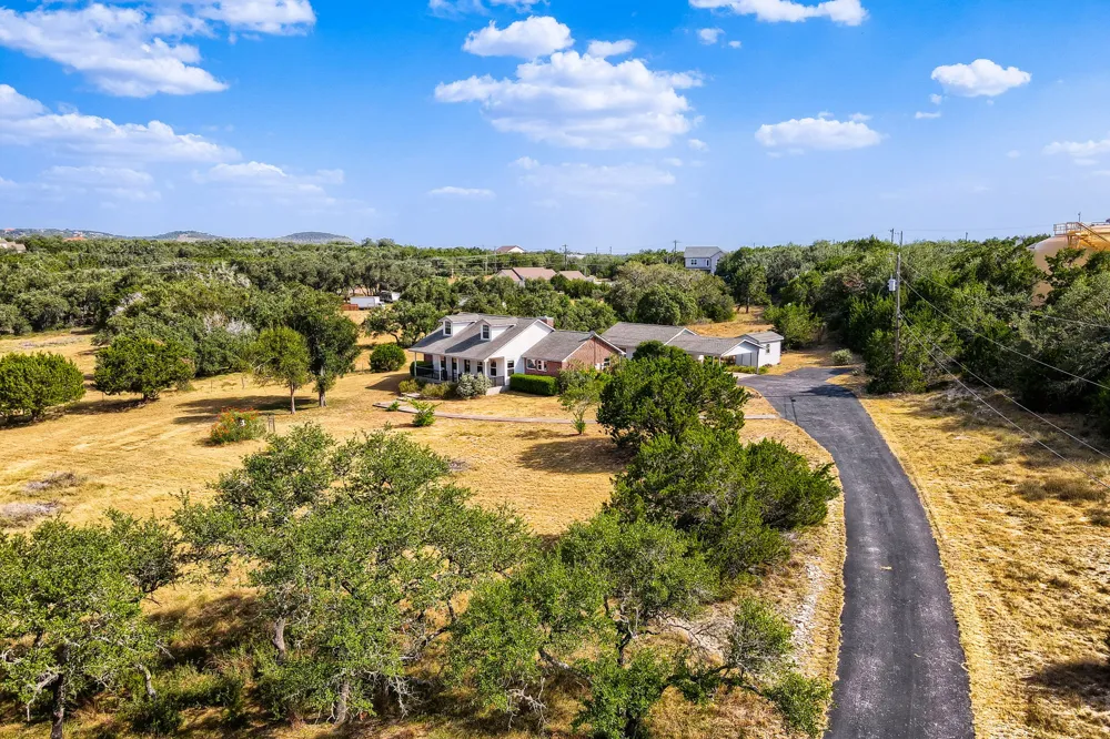 162 Arnold Drive Canyon Lake, TX 78133