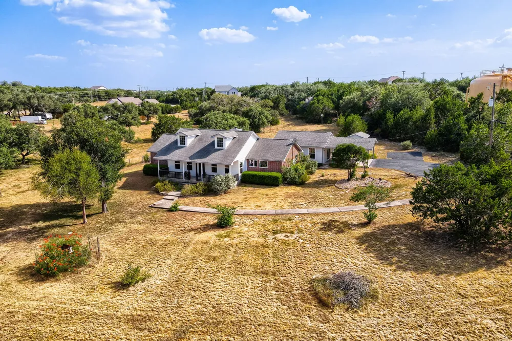 162 Arnold Drive Canyon Lake, TX 78133
