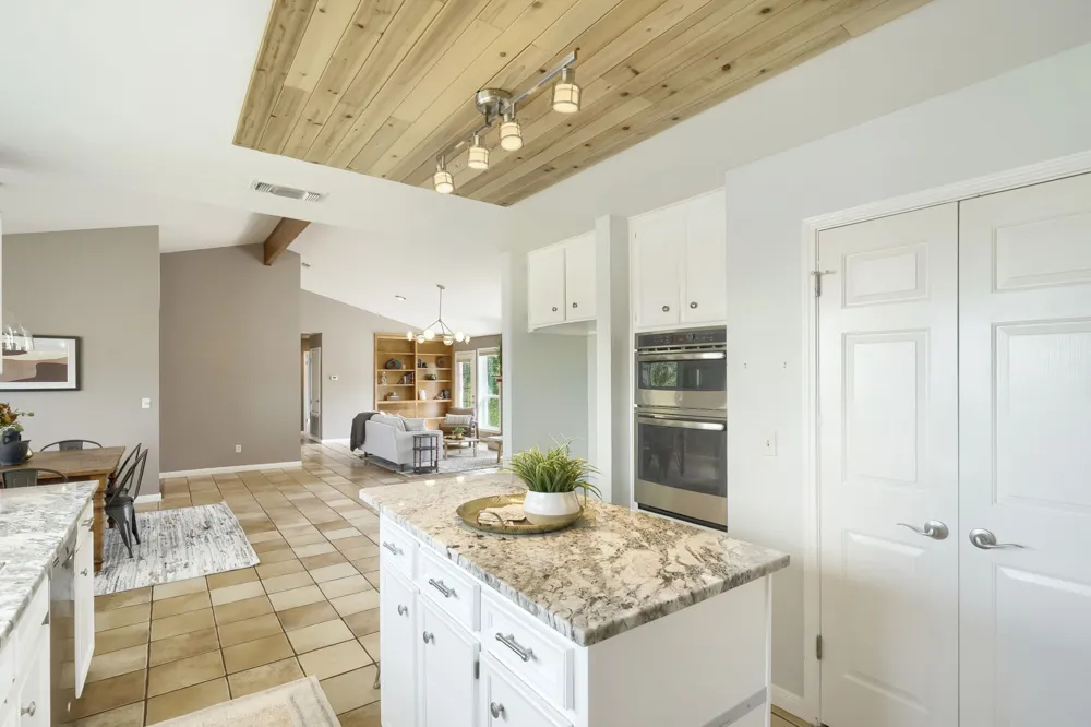 162 Arnold Drive Canyon Lake, TX 78133