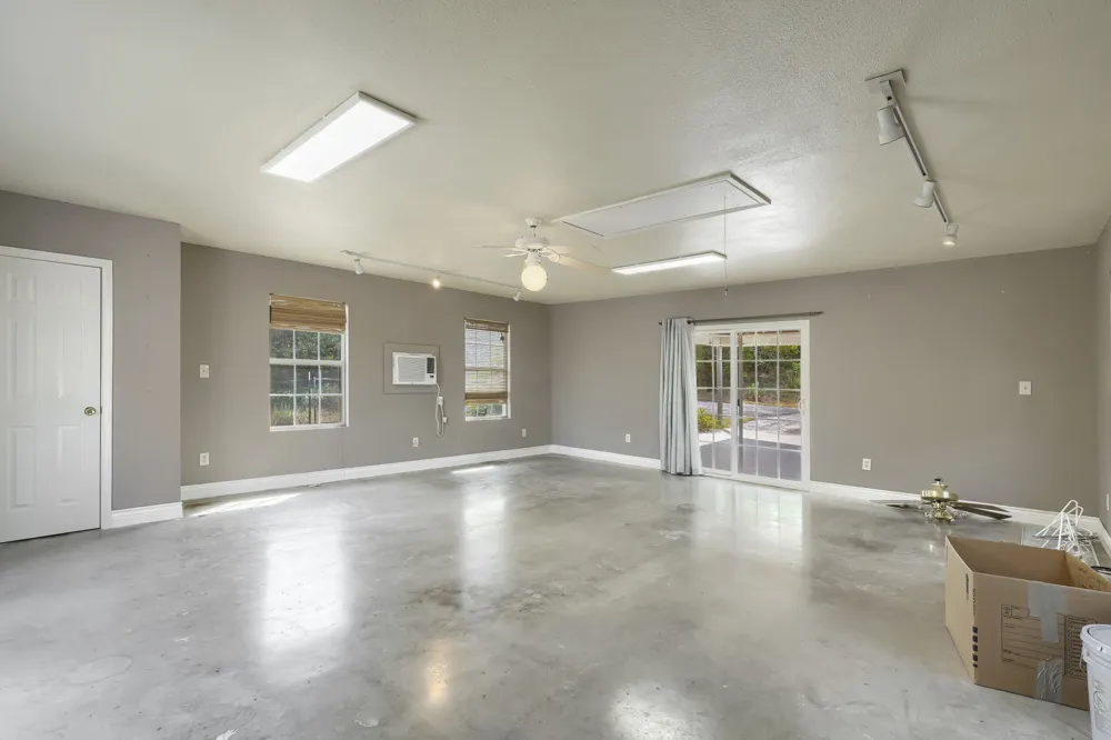162 Arnold Drive Canyon Lake, TX 78133