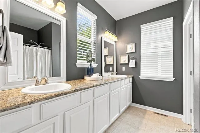 23572 E Alabama Drive Aurora, CO 80018