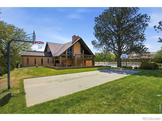 1466 Greenbriar Boulevard Boulder, CO 80305