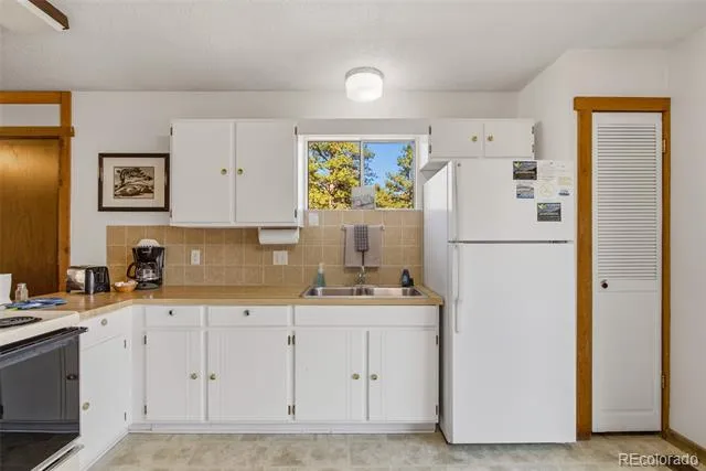 27 Freyja Lane Estes Park, CO 80517