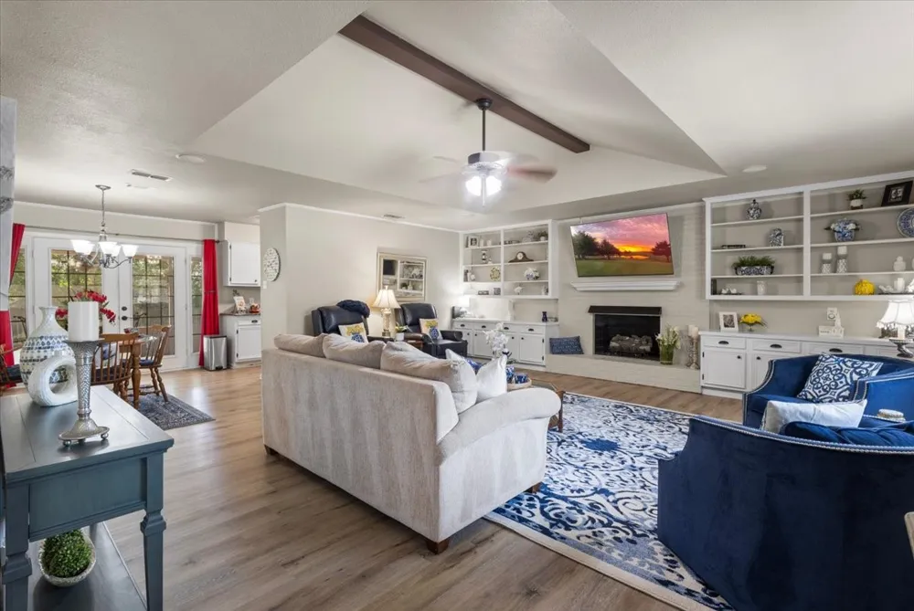 304 E Hideaway Lane Hideaway, TX 75771