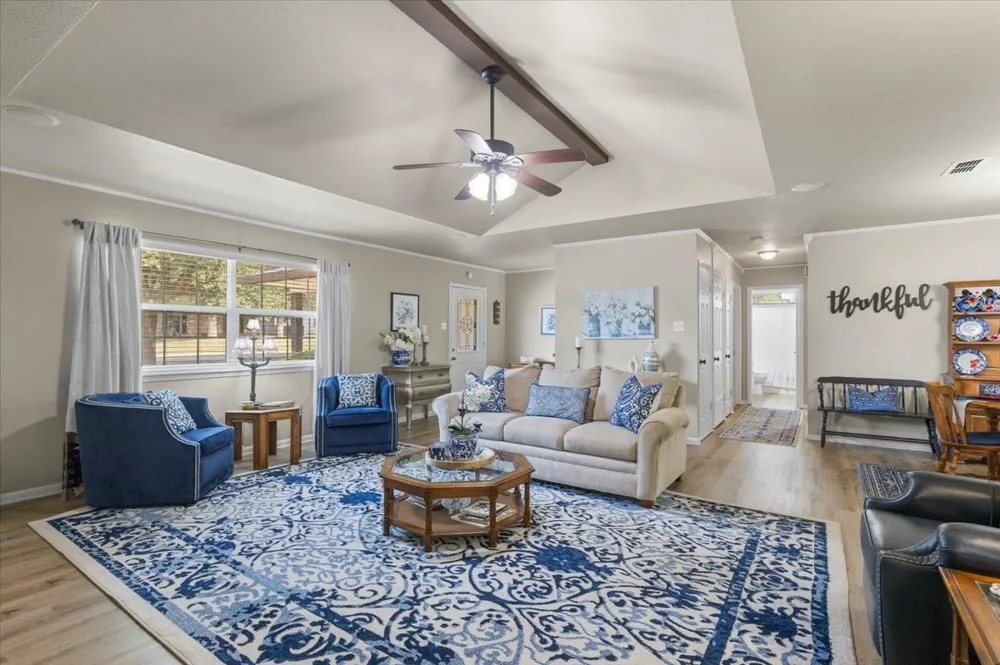 304 E Hideaway Lane Hideaway, TX 75771