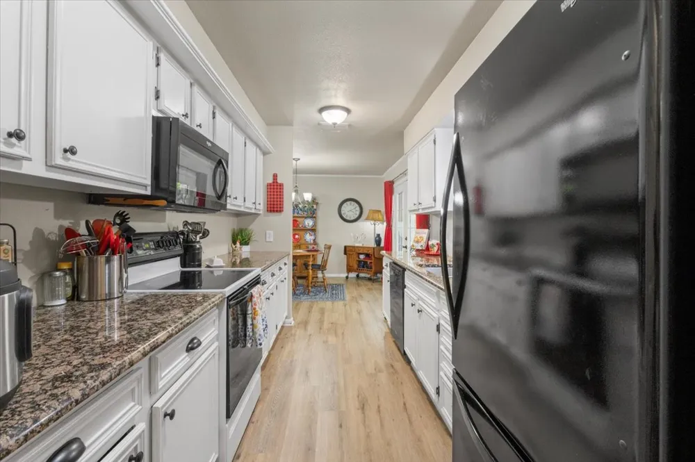 304 E Hideaway Lane Hideaway, TX 75771