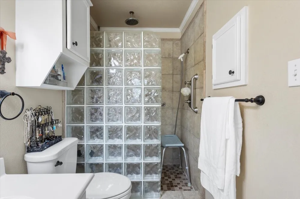 304 E Hideaway Lane Hideaway, TX 75771