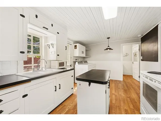1050 W 8th Street Loveland, CO 80537