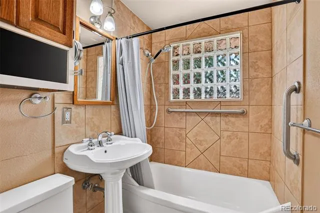 6472 Vrain Street Arvada, CO 80003