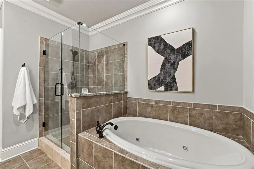 1736 Breyerton Drive NE Atlanta, GA 30329