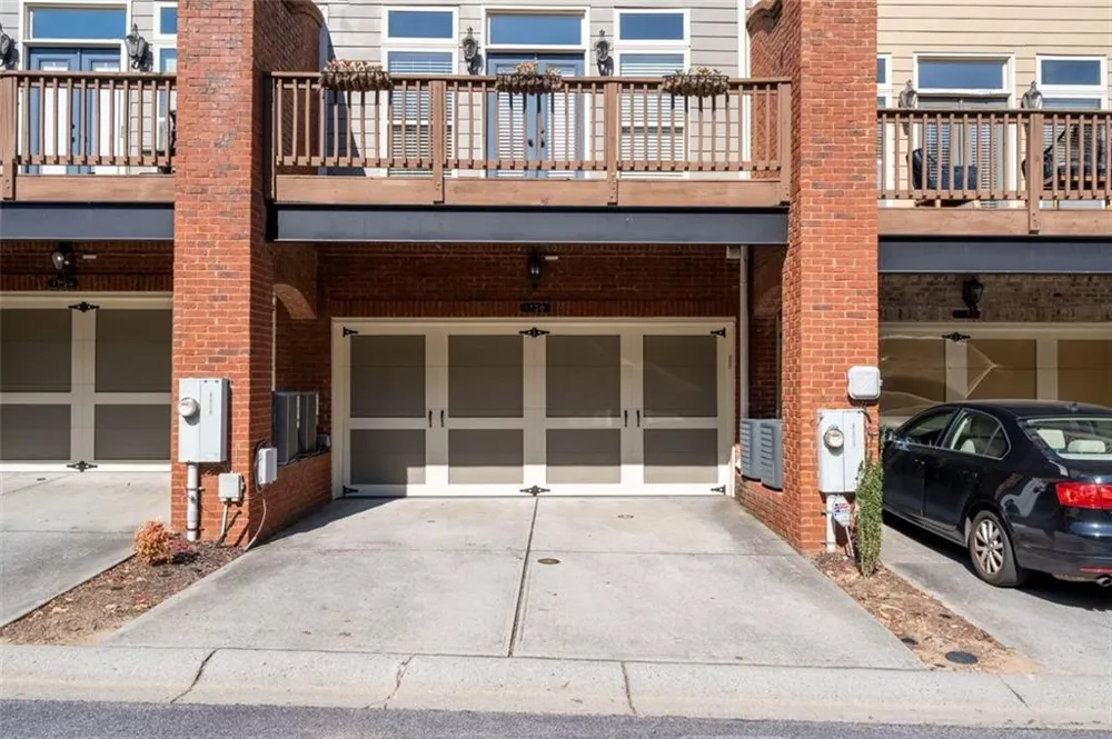 1736 Breyerton Drive NE Atlanta, GA 30329