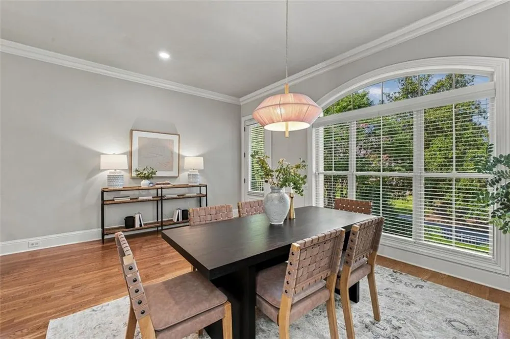 1736 Breyerton Drive NE Atlanta, GA 30329